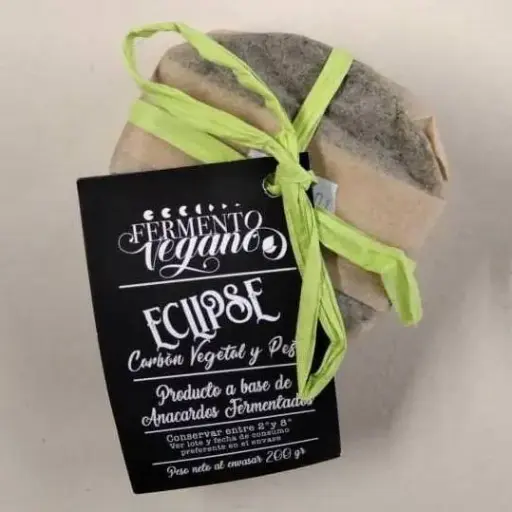 Eclipse Carbó Vegetal i Pesto - Fermento Vegano